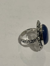 Load image into Gallery viewer, Ladies Blue Lapis Lazuli 925 Silver Plated Ethnic Handmade Band Floral Ring