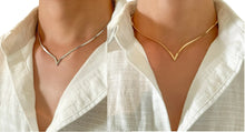 Load image into Gallery viewer, Ladies V Shape Pendant Flat Snake Clavicle Chain Choker Necklace