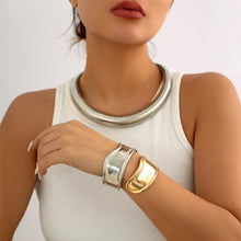 Load image into Gallery viewer, Ladies Gold Silver Wide Spiral Torques Chunky Chain Choker Party Necklace