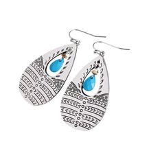 Load image into Gallery viewer, Ladies Silver Vintage Retro Style Turquoise Middle Bead Oval Hook Earrings