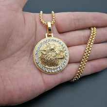 Load image into Gallery viewer, Mens Unisex Gold Roaring Wolf Head Crystals Solid Pendant Braid chain Necklace