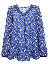 Load image into Gallery viewer, Ladies Geo Print Woven Long Sleeve Pleated Back Plus Size Tops
