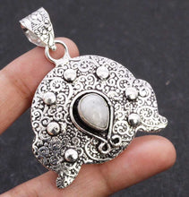 Load image into Gallery viewer, Ladies Silver Oval Moonstone 925 Silver Plated Handmade Pendant Womens Necklace
