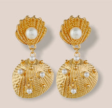 Load image into Gallery viewer, Ladies Gold Starfish Double Shell Inlay Faux Pearl Dangling earrings