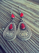 Load image into Gallery viewer, Ladies Vintage 925 Silver Red Agates Gemstone Dangle Earrings