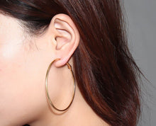 Load image into Gallery viewer, Big Gold Smooth Circle Round Hoop Statement Loop Open Clip Earrings