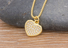 Load image into Gallery viewer, Unisex Gold Crystal Love Heart Pendant & Weave Link Chain Necklace
