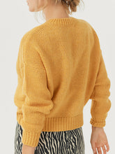 Load image into Gallery viewer, Gold Petronella Wool Blend Ribbed Knit Plus Size Jumper