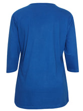 Load image into Gallery viewer, Ladies Cotton Knit Scoop Neck 3/4 Sleeve Plus Size Tops