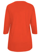 Load image into Gallery viewer, Ladies Cotton Knit Scoop Neck 3/4 Sleeve Plus Size Tops