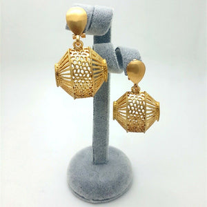Ladies Bold Half Basket Weave Design Pendant and Earring Set