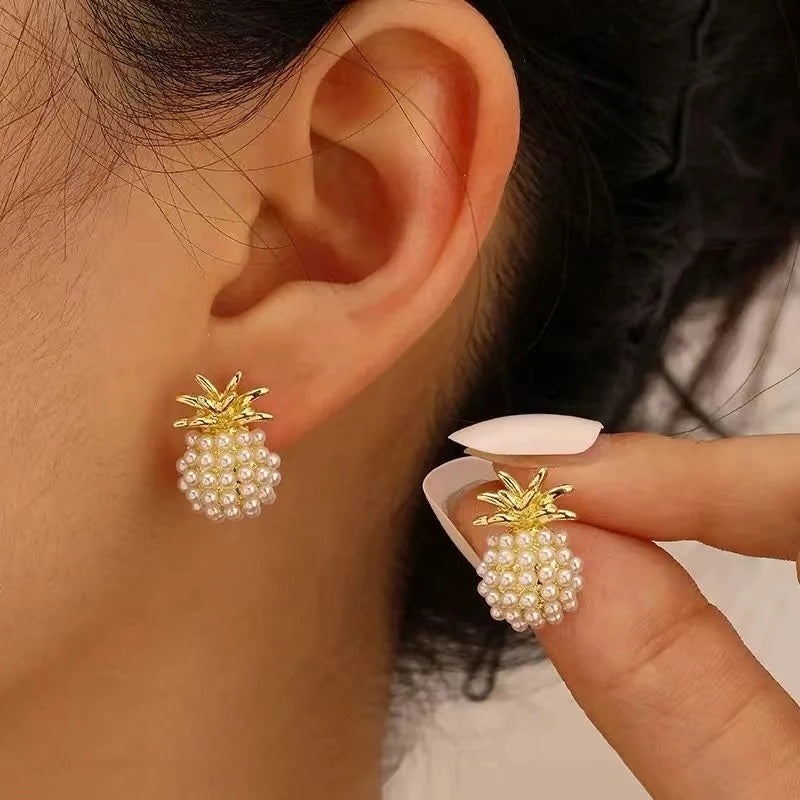 Ladies 18k Gold Plated Simulated Pearls Geometric Pineapple Shape Stud Earring