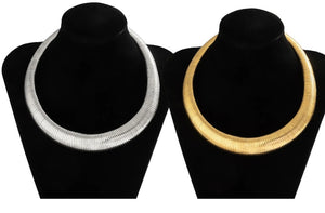 Ladies Gold Silver Wide Spiral Torques Chunky Chain Choker Party Necklace