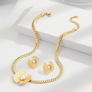 Ladies Gold Fan Design Pearl Centre Earrings Choker Party Necklace Set