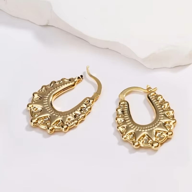 Ladies Medium Crown Stitching U-shape Stainless Steel Creole Earrings
