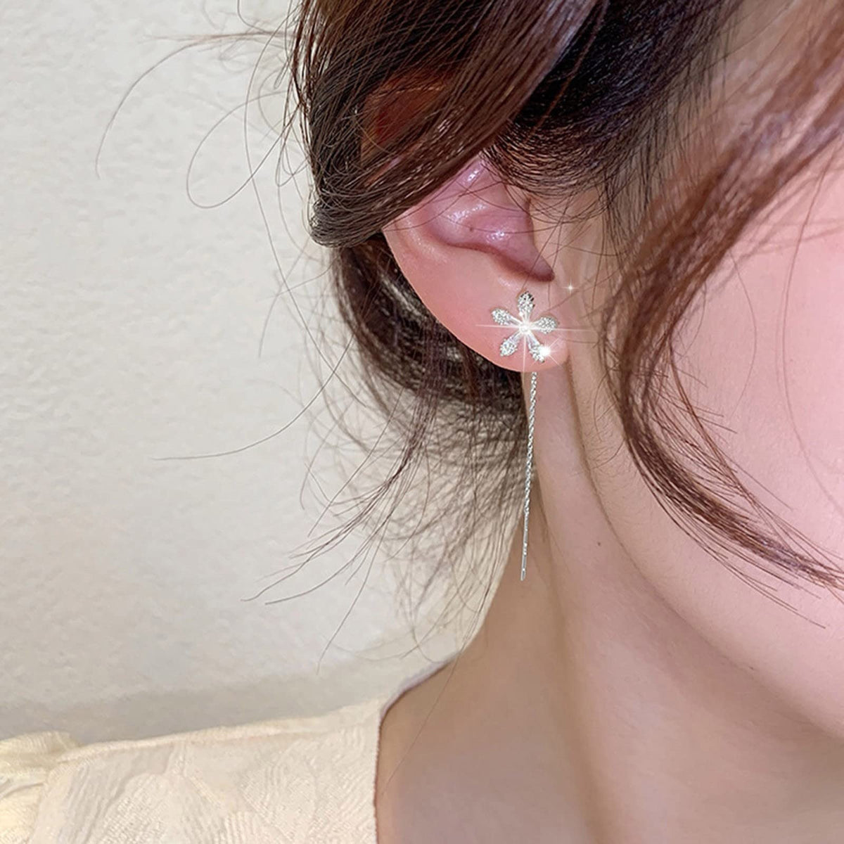 Ladies Silver Shiny Flower Rhinestone Ear Clip Thin Dangle Long Tassels Earrings