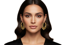 Load image into Gallery viewer, Ladies Gold Plated Retro Crown Stitching U-shape Stainless Steel Creole Earrings
