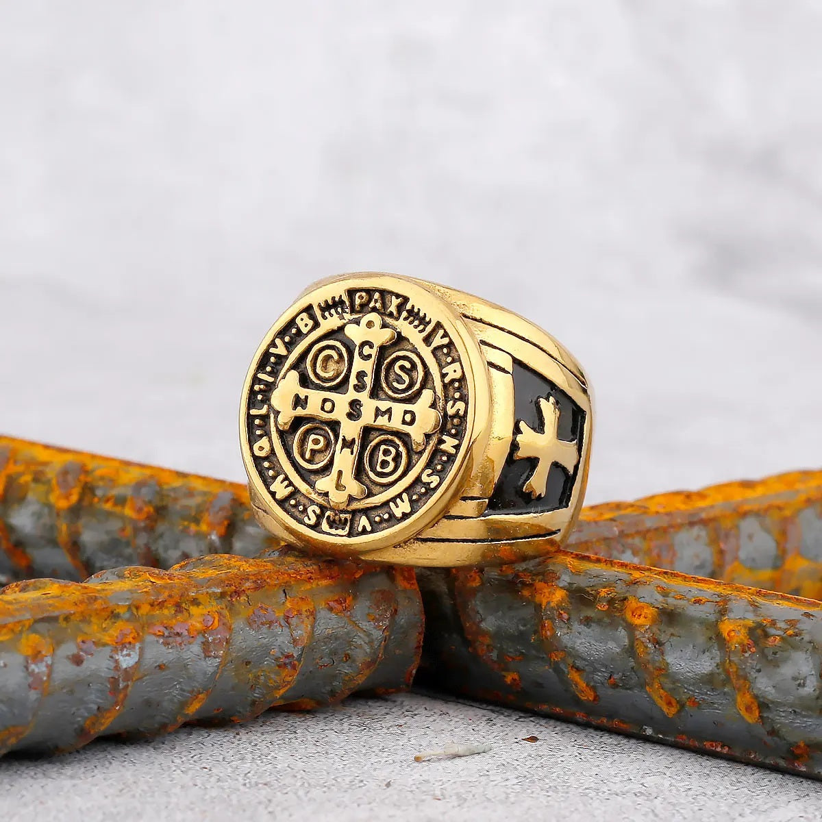 Mens Gold Plated Cross Faith Stainless Steel Protection Chunky Signet Gents Ring