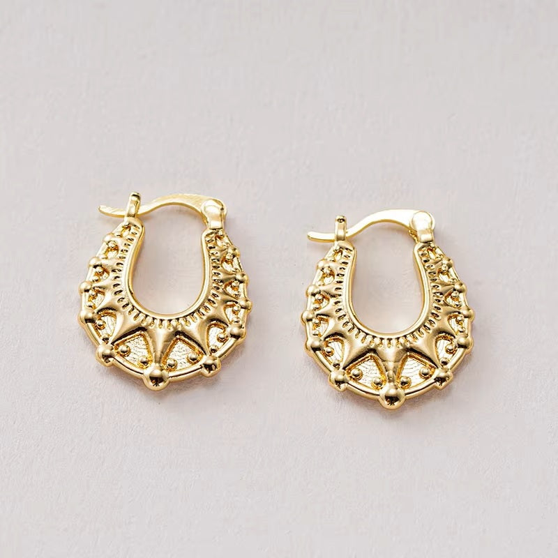 Ladies Medium Crown Stitching U-shape Stainless Steel Creole Earrings