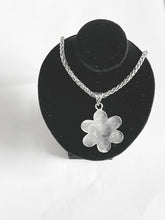 Load image into Gallery viewer, Ladies Sterling Silver Color Labradorite 925 Silver Pendant Link Chain Necklace
