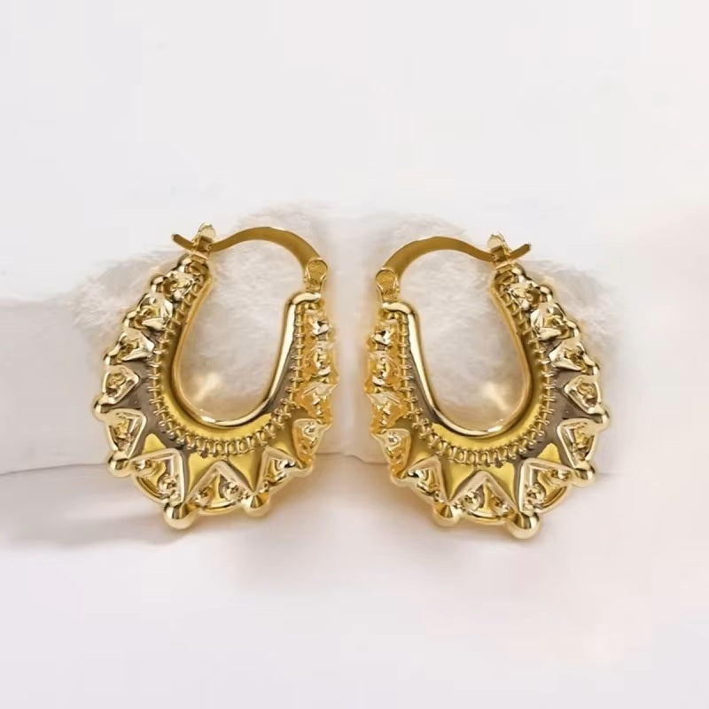 Ladies Medium Crown Stitching U-shape Stainless Steel Creole Earrings