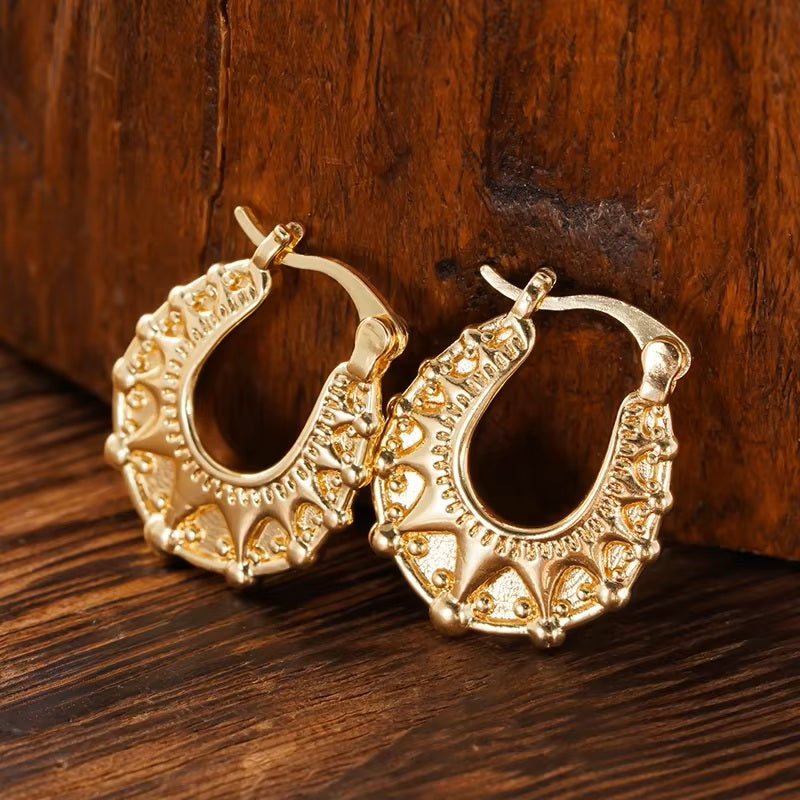 Ladies Medium Crown Stitching U-shape Stainless Steel Creole Earrings