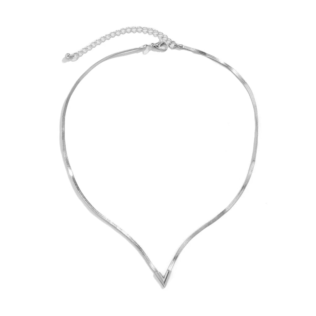 Ladies V Shape Pendant Flat Snake Clavicle Chain Choker Necklace