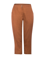 Load image into Gallery viewer, Ladies Brown 3/4 Cropped Linen Blend Plus Size Trousers
