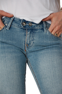 Ladies Blue Wash Fitted Mid Rise Bermuda Denim Shorts