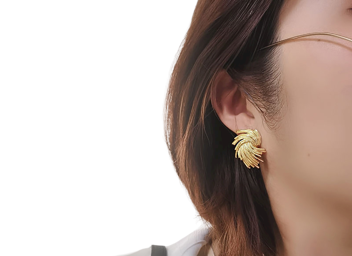 Ladies Elegant Bold Gold Unique Cut Irregular Twist Geometric Earrings