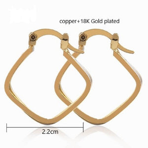 Two Tone Curvy Triangle 3 tier Creole Geometric Clip On