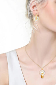 Ladies 18K Gold Plated Round Interlock Ring Stainless Shell Earring Pendant Set