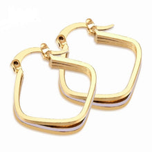 Load image into Gallery viewer, Two Tone Curvy Triangle 3 tier Creole Geometric Clip On
