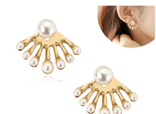 Load image into Gallery viewer, Star 18k Gold Plated Zirconia Pearls Metal Sector Shape Stud Earring
