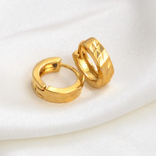 Load image into Gallery viewer, Small Diamond Cut Huggie Creole Hoop Earrings
