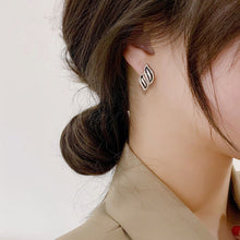 Load image into Gallery viewer, Ladies Full Crystal Rhinestone Black Enamel Double Leaves Stud Earrings
