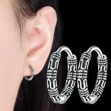 Load image into Gallery viewer, Unisex 925 Sterling Silver Vintage 13mm Round Rope Filigree Huggie Earrings
