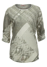 Load image into Gallery viewer, Quoz Grey Abstract Print Rushed Top

