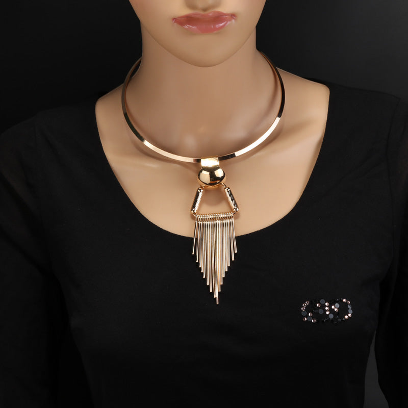 Ladies Gold Bold Ring Statement Stripe Triangle Tassel Pendant Choker Necklace