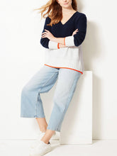 Load image into Gallery viewer, Ladies Navy &amp; Ivory Cotton Rich Color Block V-Neck Jumpers
