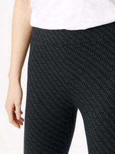 Black Zig-Zag High Waisted Stretchy Leggings